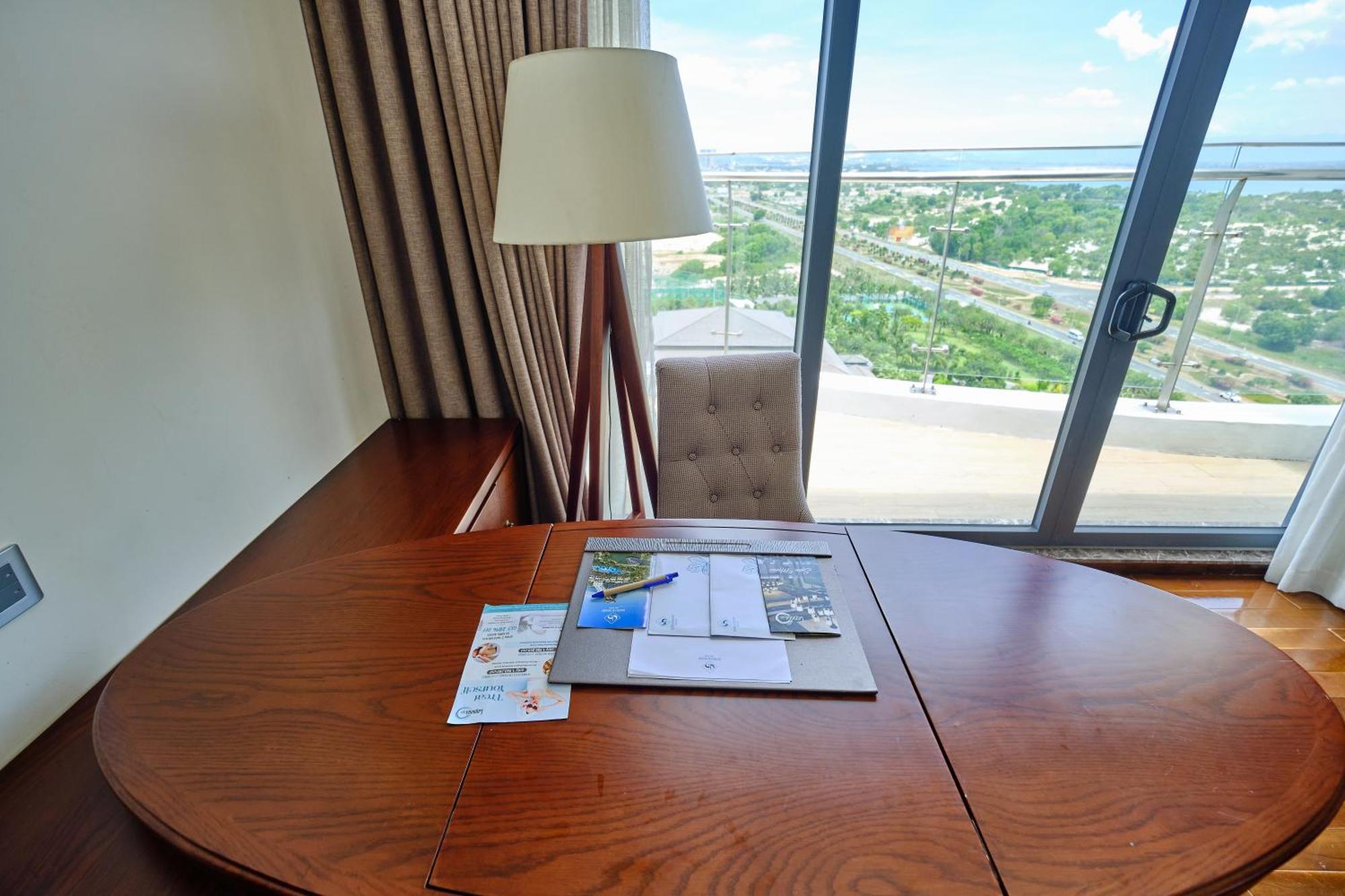 Duyen Ha Resort Cam Ranh Exterior photo